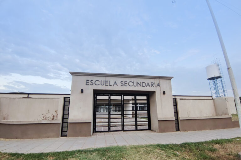 Educacion - Inauguracion de Escuela