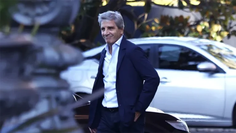 luis-caputo_6.jpg
